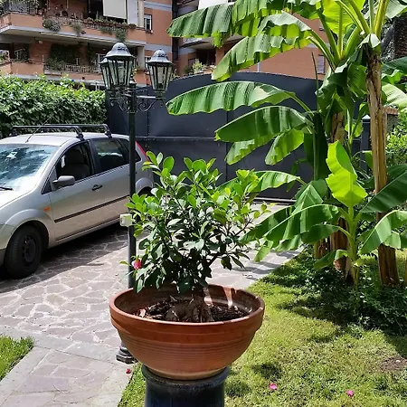 Il Giardino Di Giulia 2 ホテル 3*