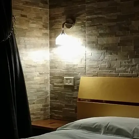 Otel Il Giardino Di Giulia 2 3*